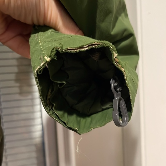 The North Face Youth Boys Insulated Jacket - Picture 6 of 11